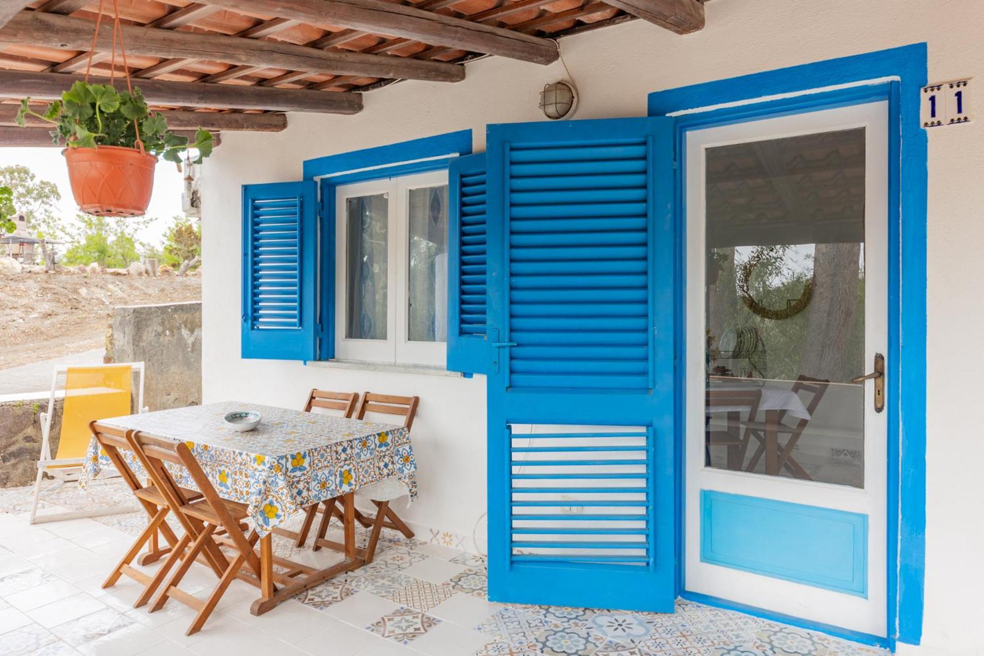 Holiday Eolie Village Вулкано Экстерьер фото
